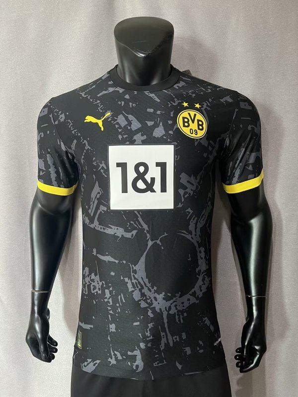 Playera negra borussia dortmund sale