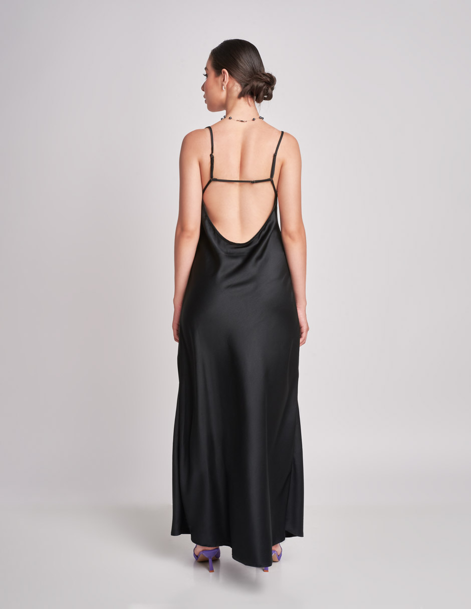 Vestido Largo Satinado: Sofisticación con Tirantes Ajustables
