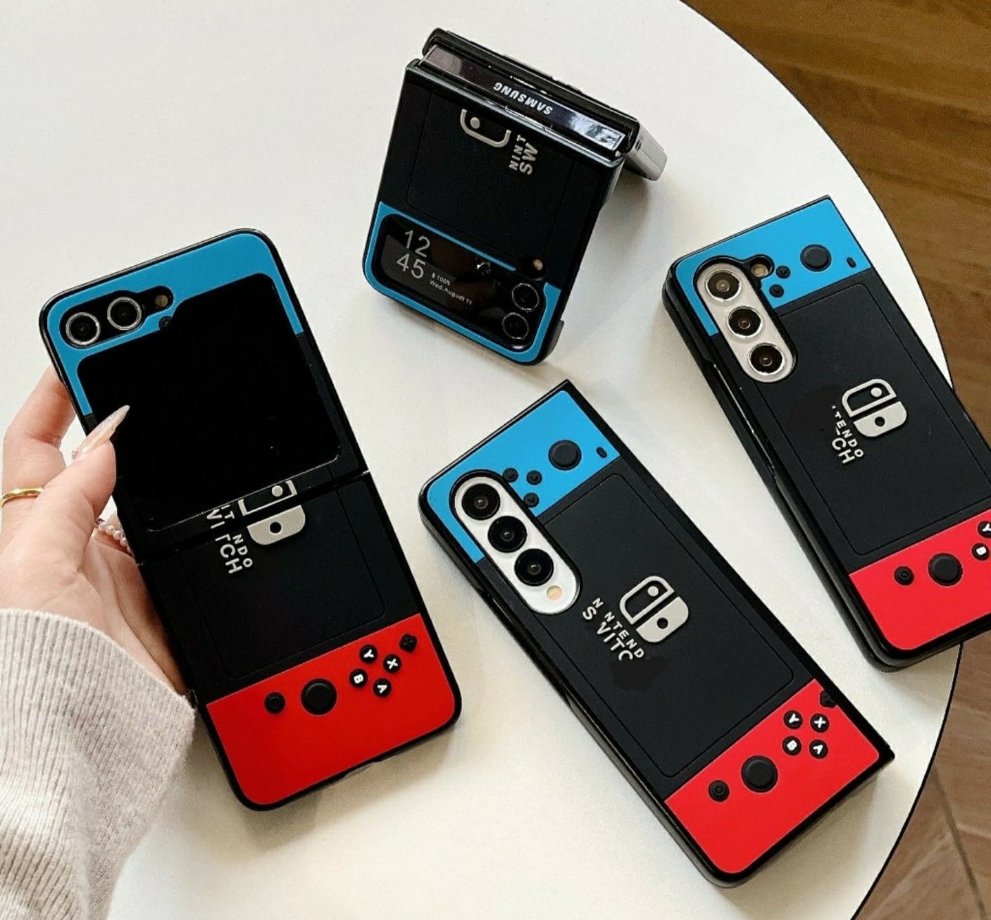 Funda Compatible Con Galaxy Z Flip 5 Diseño Consola De Juego.