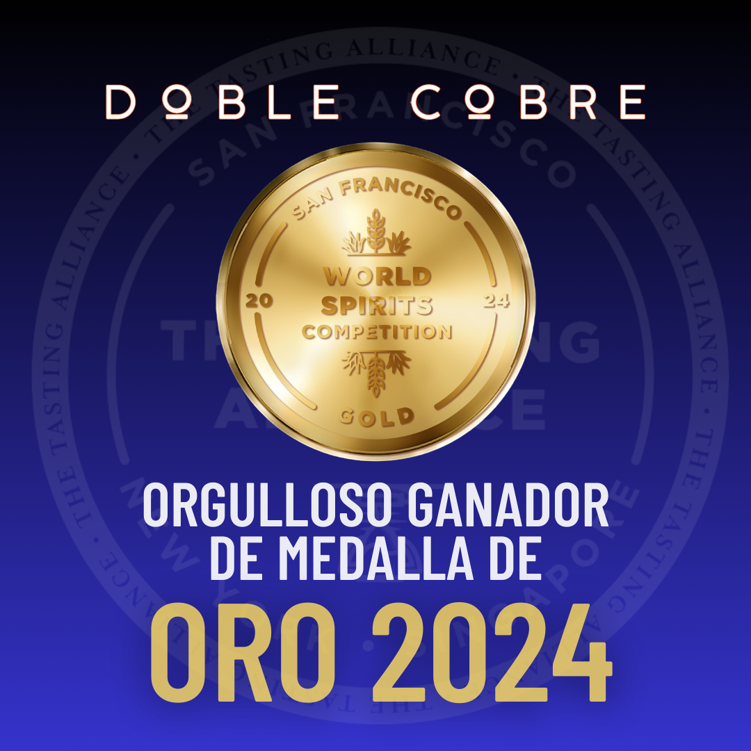 DOBLE COBRE | 3 Botellas de 750 ML | Mezcal Artesanal Premium | Joven 100% Agave Cenizo DURANGENSIS | 40% Grados de Alcohol | PACK con regalo de 4 Jicaras Para Beber Mezcal.