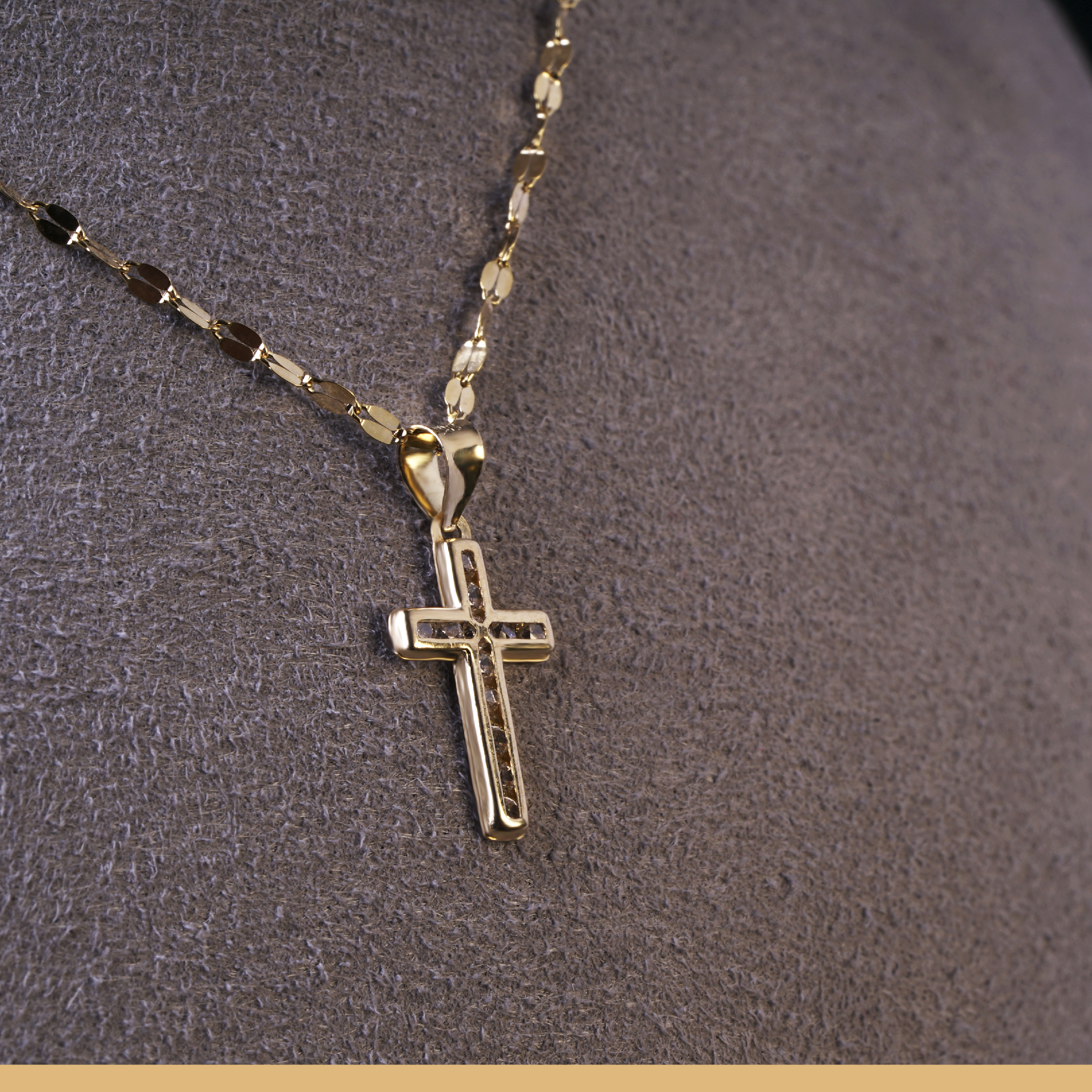 Medalla Dije Cruz Oro 10k Y Cadena De Oro Sólido 10k.