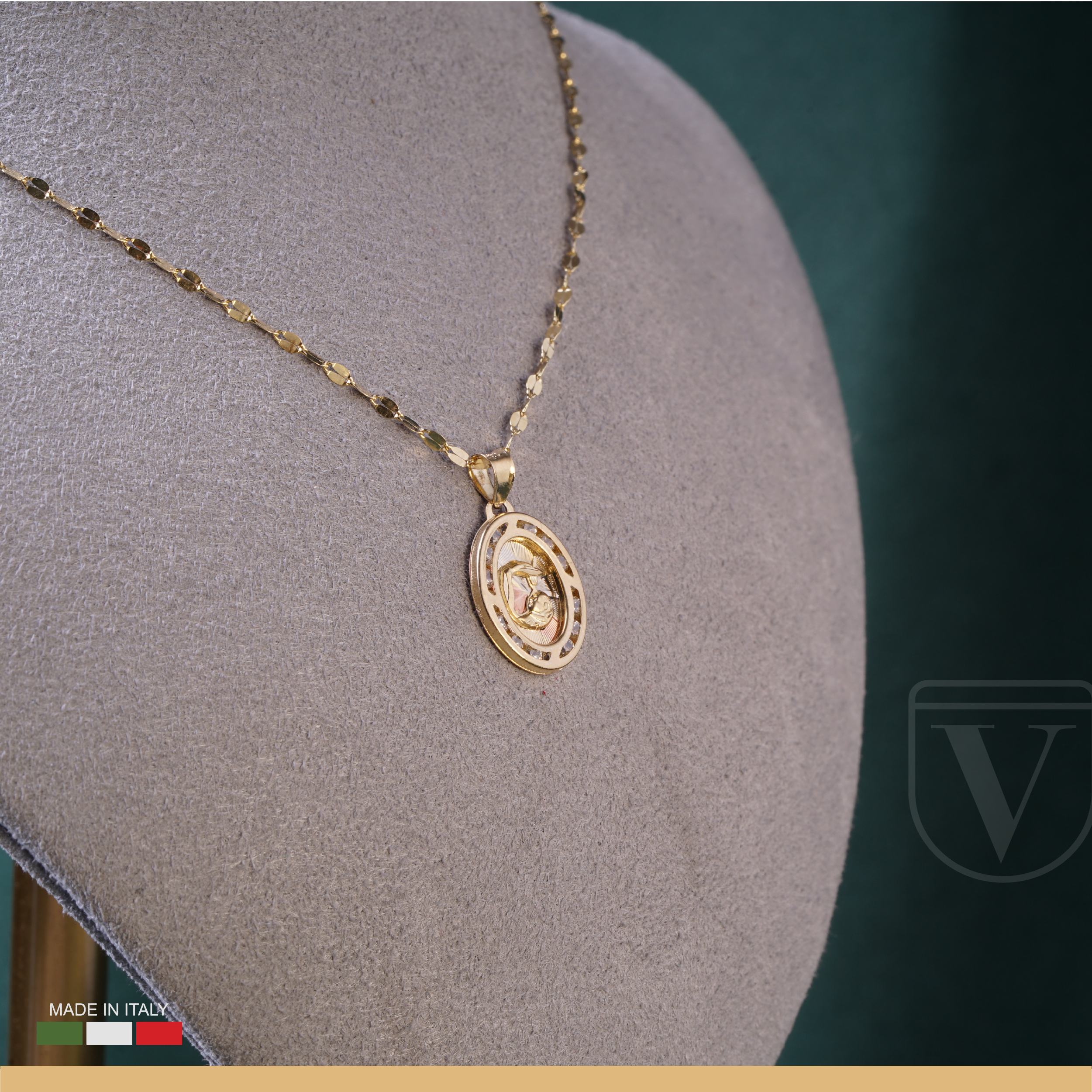 Medalla Para Bebe Bautizo Oro 10k Y Cadena De Oro Sólido 10k.