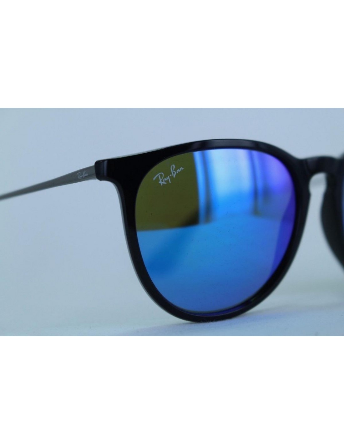 Lentes de sol Ray Ban Rb4171 601/55 Erika Azul Espejo Negro Mate Original