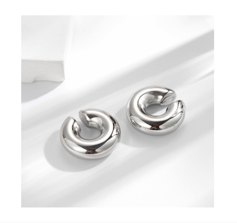 Aretes Grandes Para Mujer Earcuff plateado.