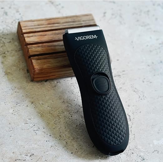 A VIGOREM Light Rasuradora para hombre corporal y zonas íntimas,Impermeable grado IPX-6,cuchillas de cerámica anticorte diseño compacto ideal para viajar y llevar a todos lados