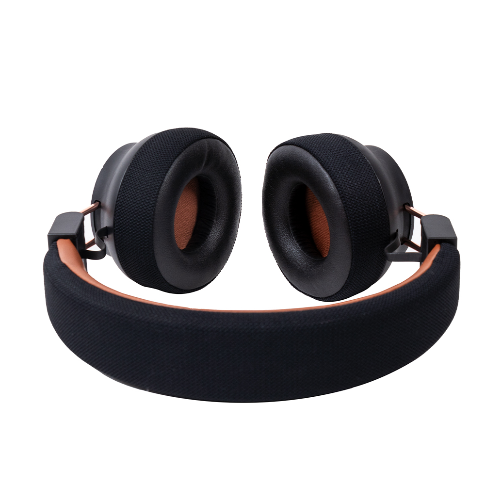 Audífonos Inalámbircos On Ear Soul Anc Billboard Color Negro .