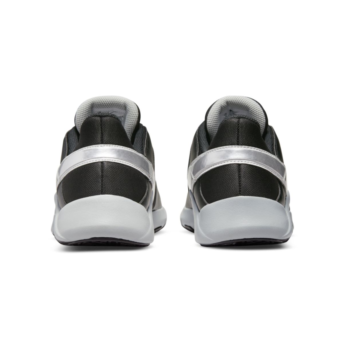 Tenis Nike Hombre Legend Essential 2 CQ9356008