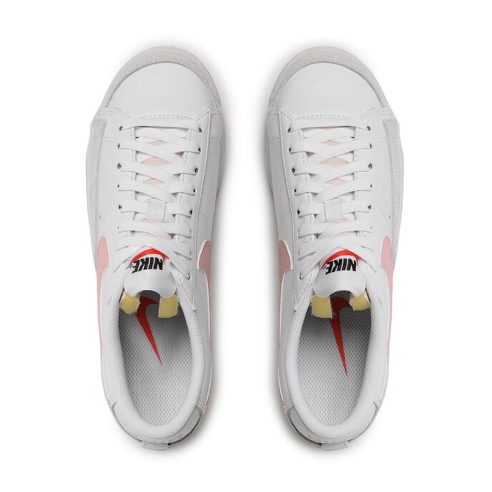 Tenis Nike Blazer Low Platform Blanco-Rosa de Dama DJ0292-103.