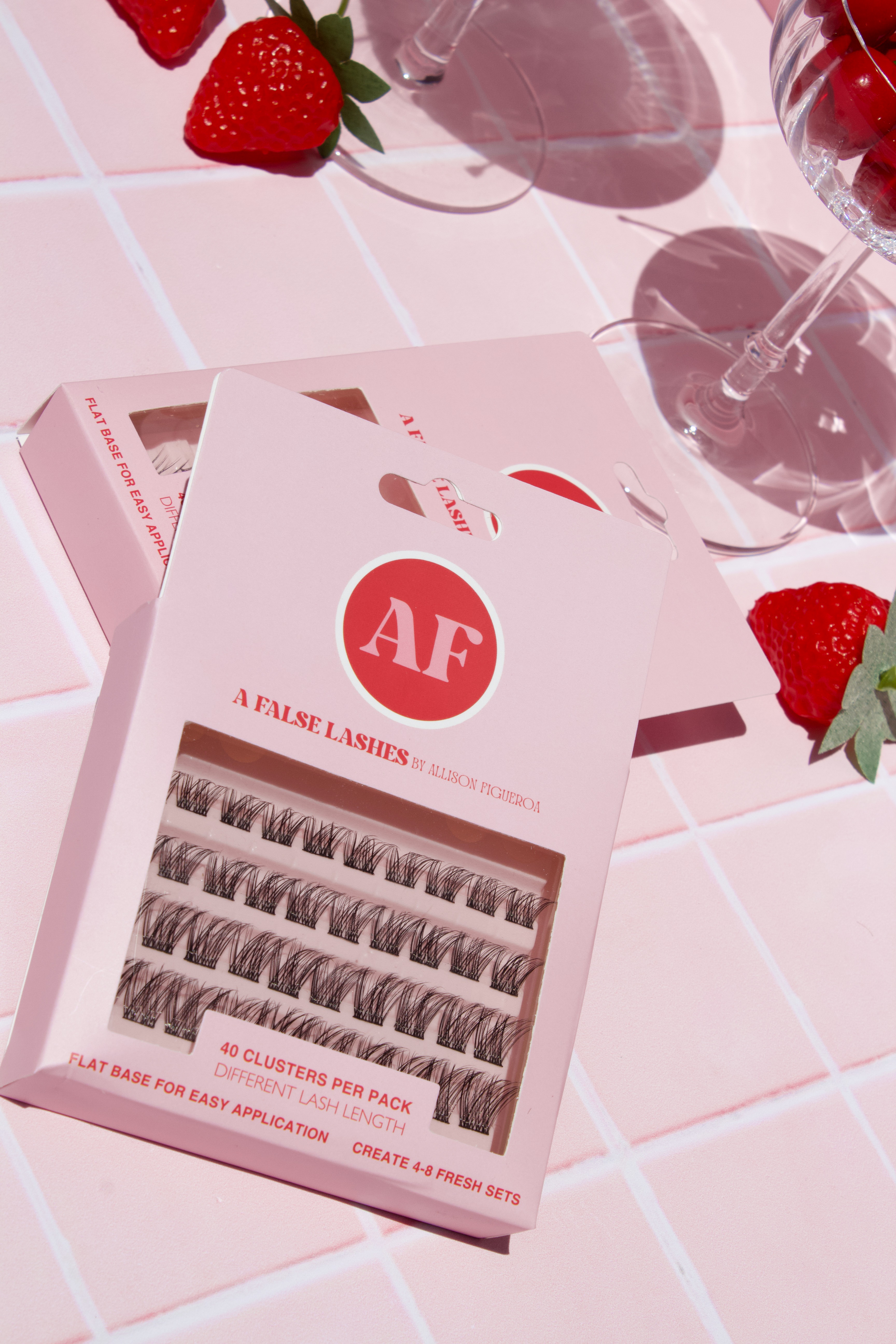 EXTENSIONES DE PESTAÑAS POSTIZAS EN GRUPO A FALSE LASHES 'THE REFILL POLLY W'