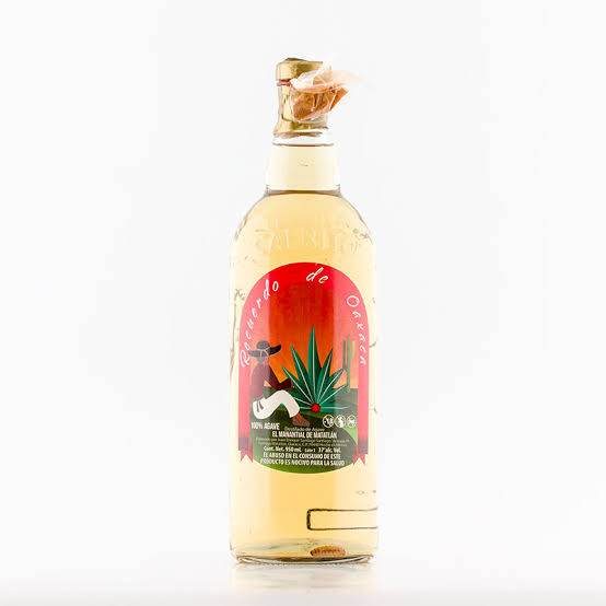 Mezcal con Pechuga 950 ml.