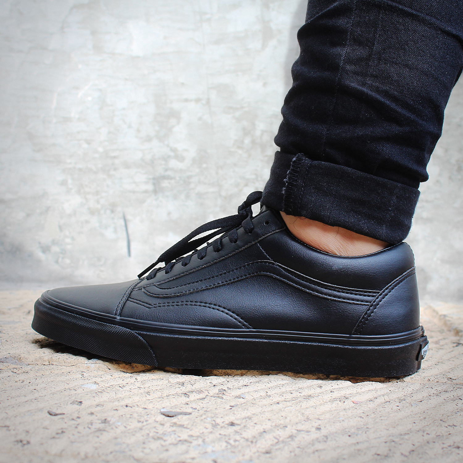 Tenis Vans Old Skool 38G1PXP Negro Unisex