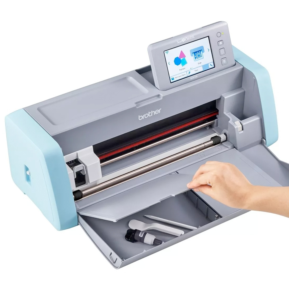 Mini Plotter de Corte Scan n Cut Brother SDX125