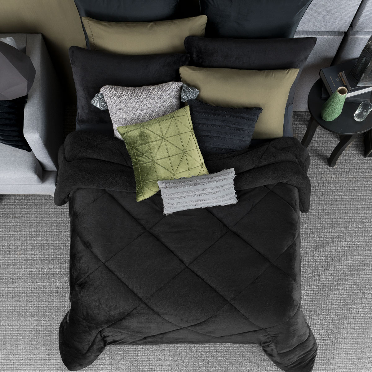 Cobertor con Borrega Jumbo Matrimonial Edredón de Máxima Suavidad - Montero ESQUIMAL.