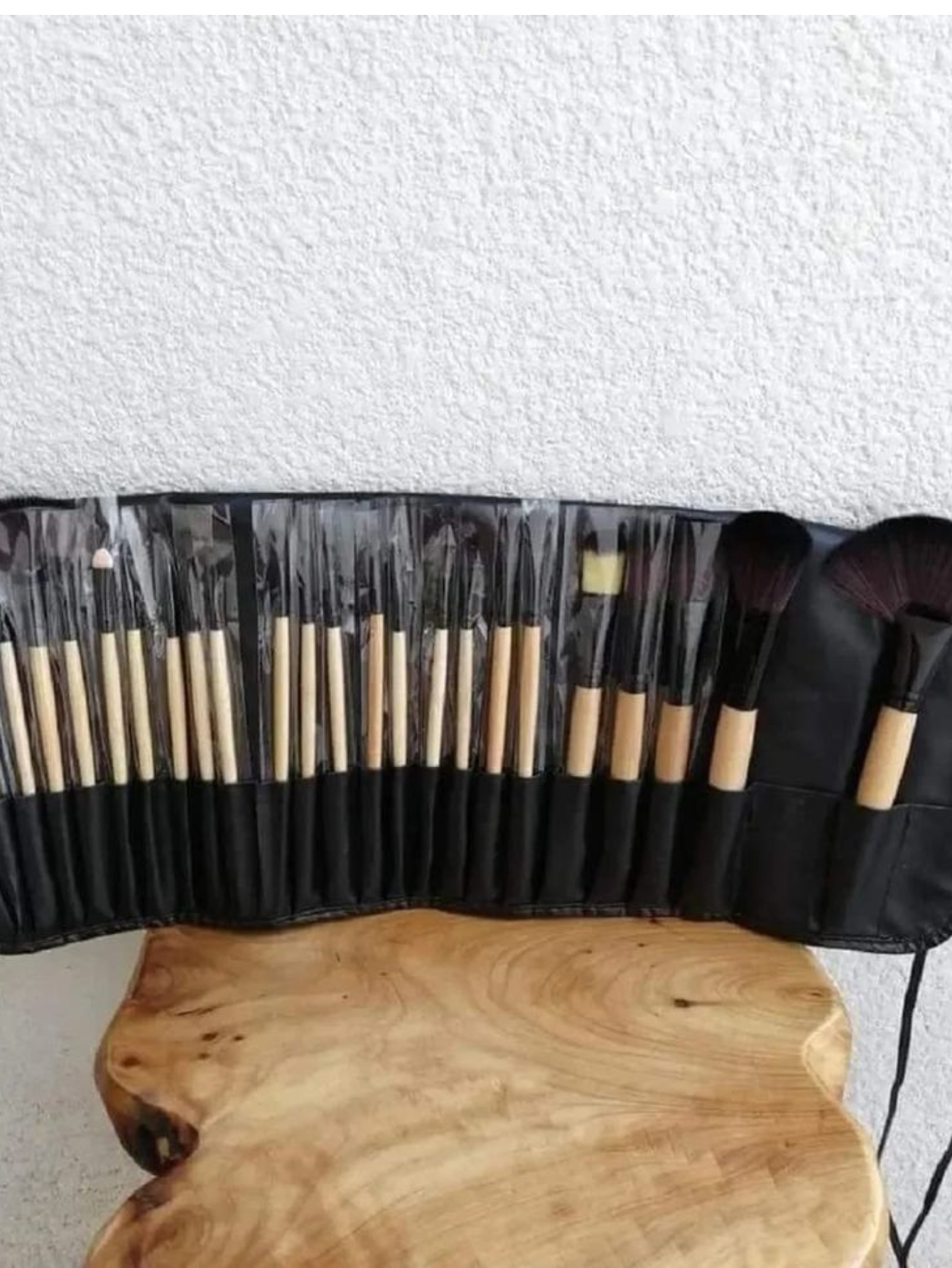 Set de 24 brochas de maquillaje pinceles para sombras de ojos con estuche incluido