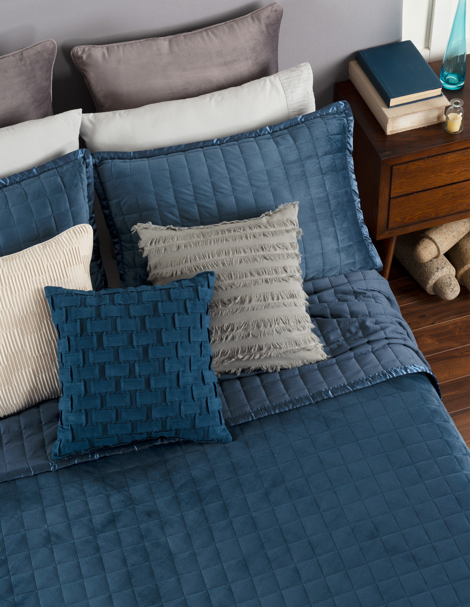 Edredón King Size Luxus Velvet Bordado con Fundas Laredo ESQUIMAL.