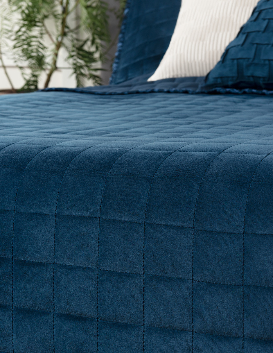 Edredón King Size Luxus Velvet Bordado con Fundas Laredo ESQUIMAL.