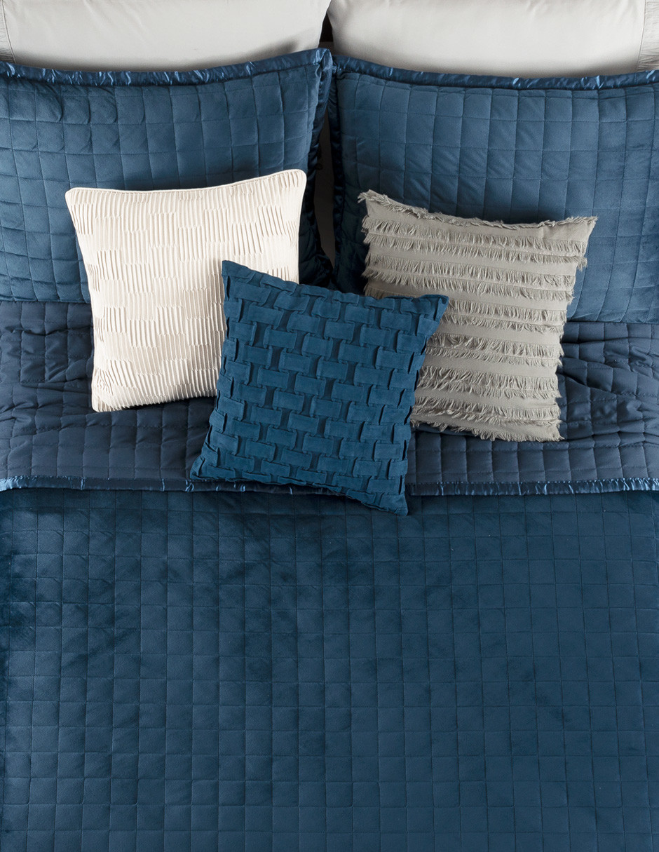 Edredón King Size Luxus Velvet Bordado con Fundas Laredo ESQUIMAL.