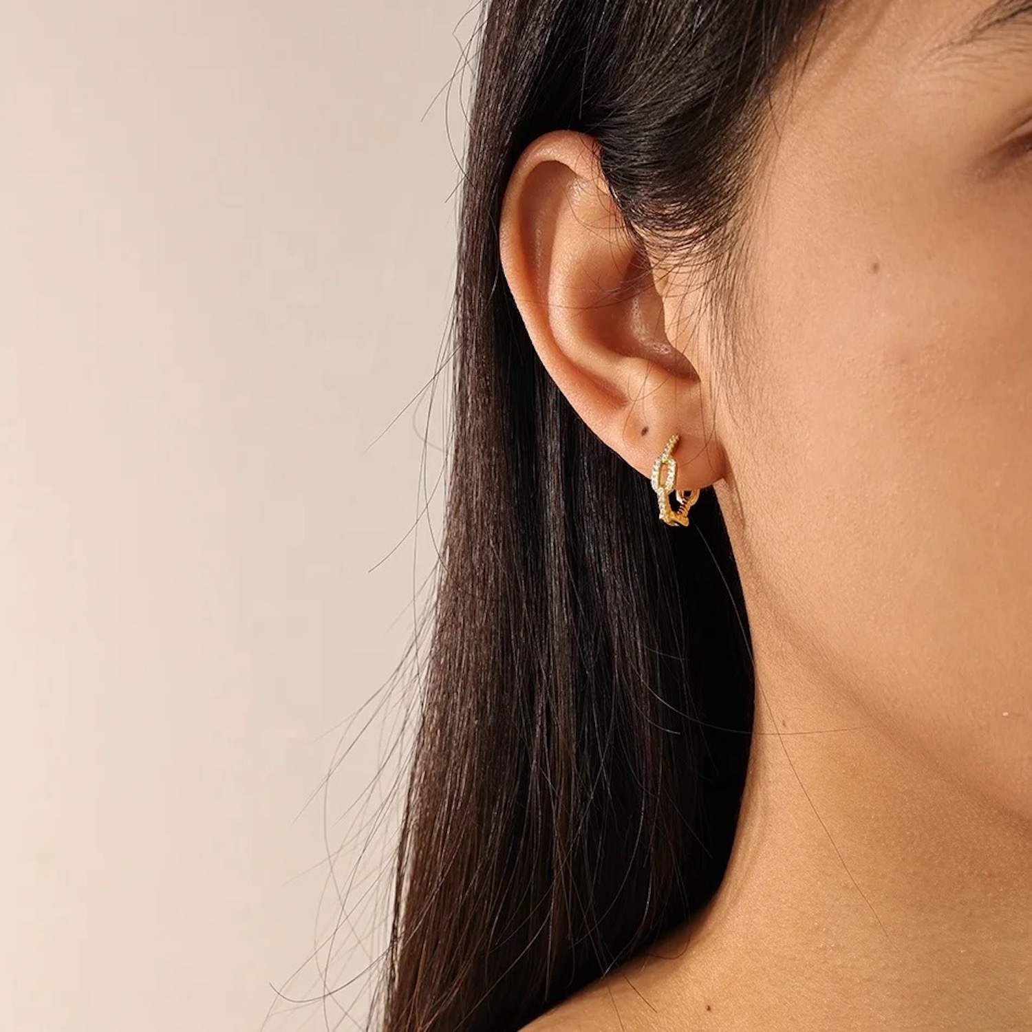 Aretes Mujer Plata .925 Eslabones y Zirconias Oro 18k.