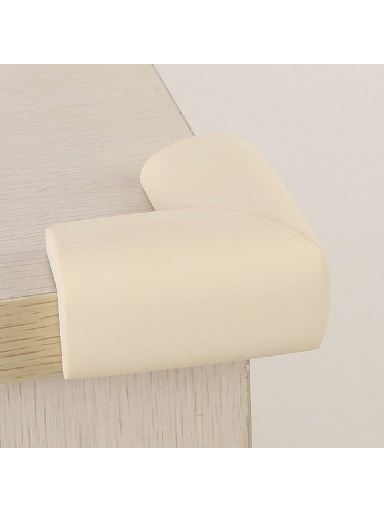 Protector Esquineros De Foamy Para Mesas Y Muebles Rollo y Esquineros (Beige).