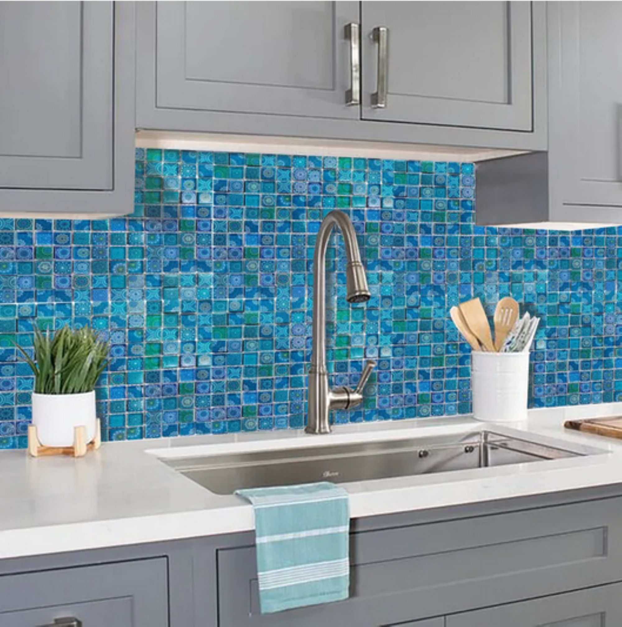 Malla o Mosaico Decorativo de vidrio ACA, medida 30 x 30 cms. (base por altura). Diseño en tonos azules. Caja de 5 piezas.