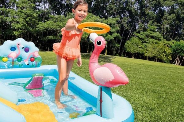 Divertida alberca con tobogan y accesorios infantil 