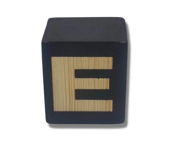 Cubos Decorativos - Letra E