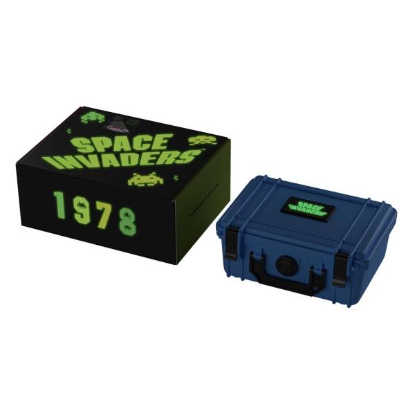 Reloj Nubeo Magellan Chronograph Space Invaders Limited Edition NB-6024-SI-02 