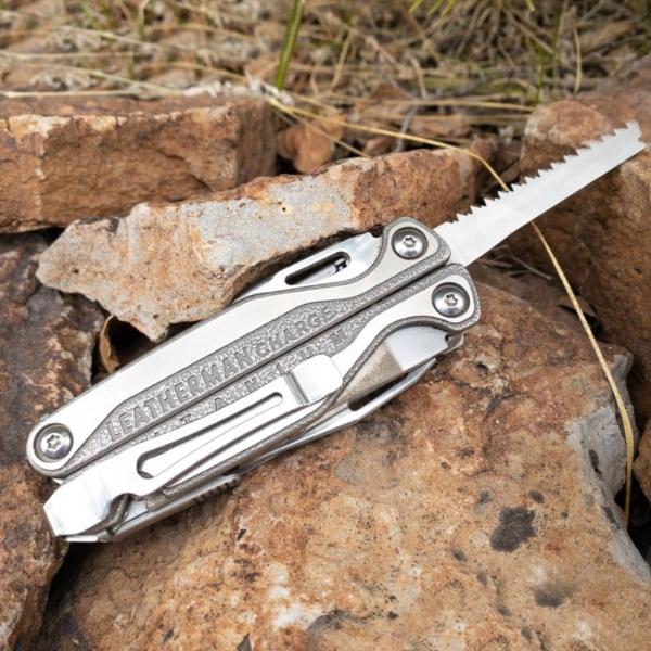 Multiherramienta CHARGE TTI+ Plata Leatherman