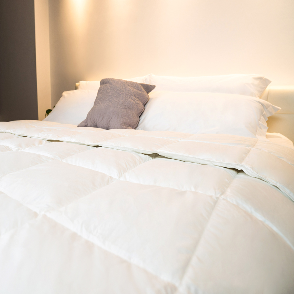 Edredon Acolchado de Plumas de Ganso Natural 95/5 Queen Size