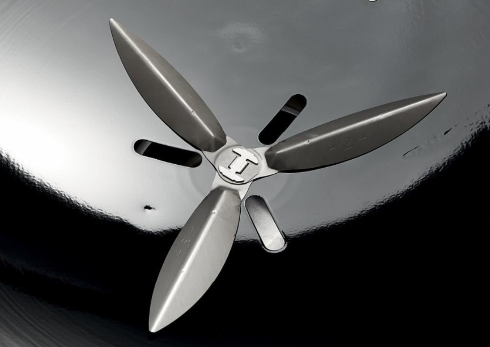 Asador de carbón Master Touch 22" Weber.