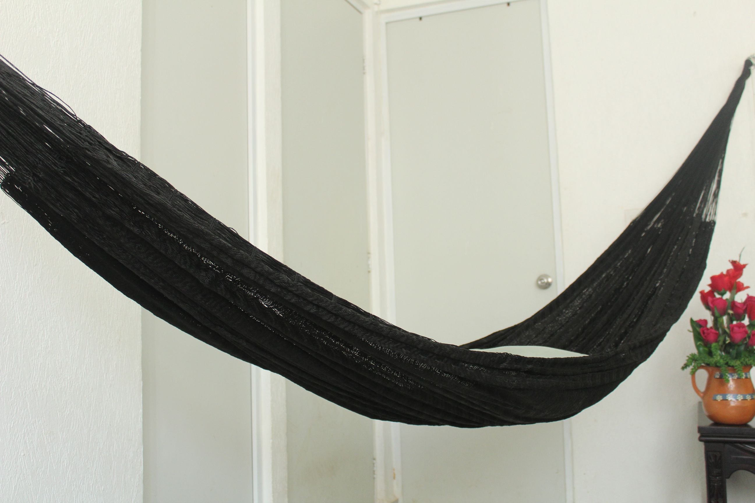 Hamaca de Algodon Tamaño Matrimonial Color Negra.