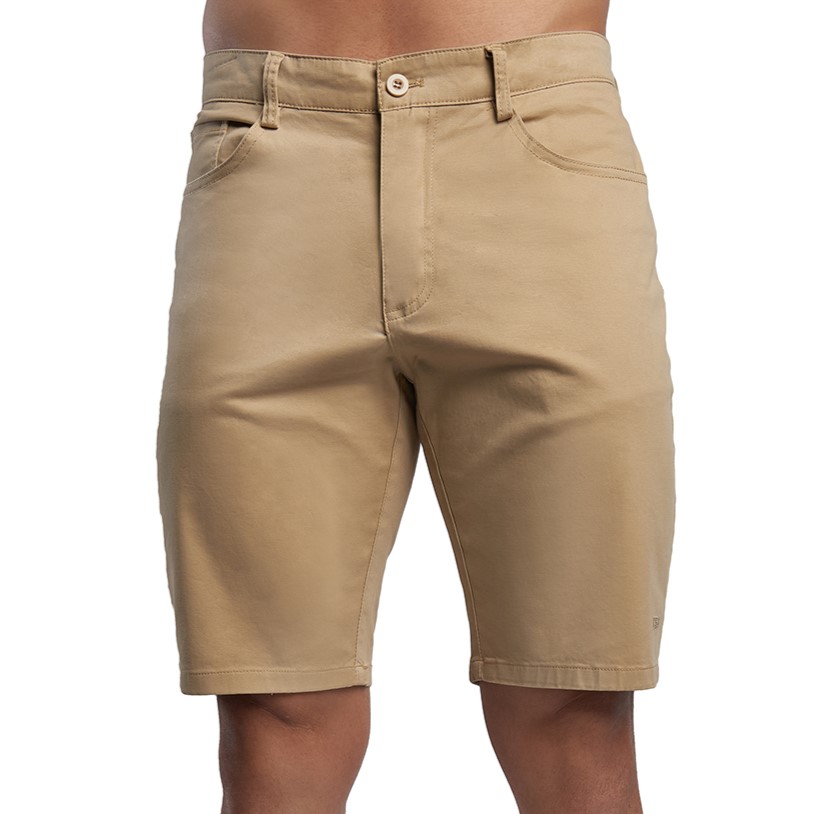 Bermuda De Gabardina Stretch Marca Chili Beans Color Beige .