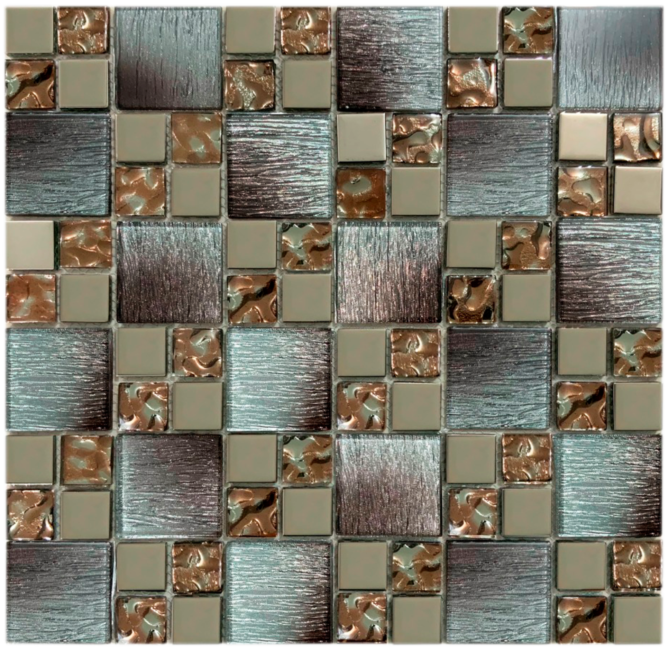 Malla o Mosaico Decorativo de vidrio y acero inoxidable PAT, medida 30 x 30 cms. (base por altura). Diseño en tonos plata y café con detalles en relieve. Caja de 5 piezas..