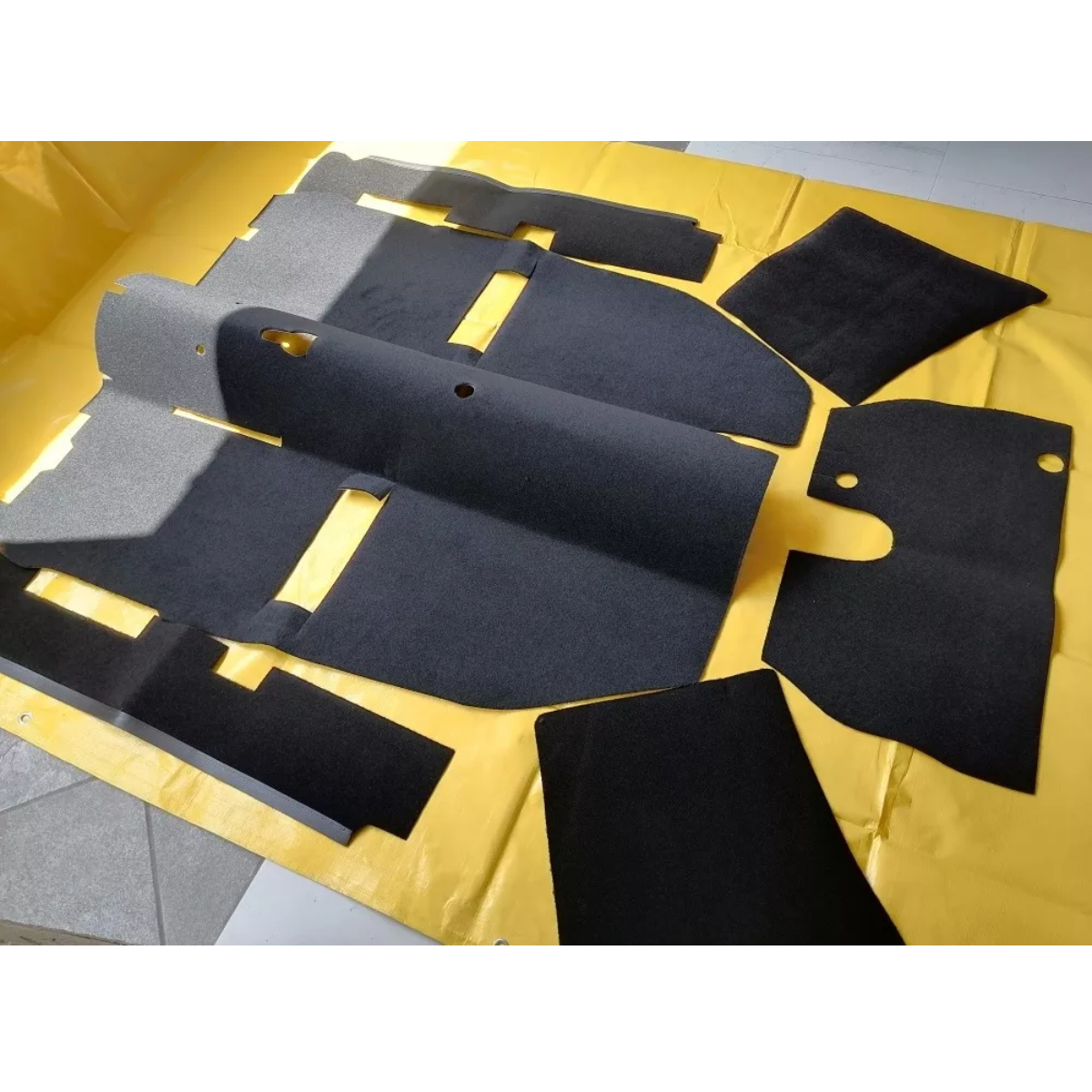 Alfombra De Vocho Con Estribos De Hule Tipo Origina.