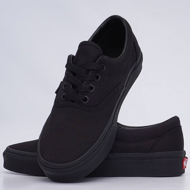 Tenis Vans Modelo Era Color Negro/Negro Unisex.