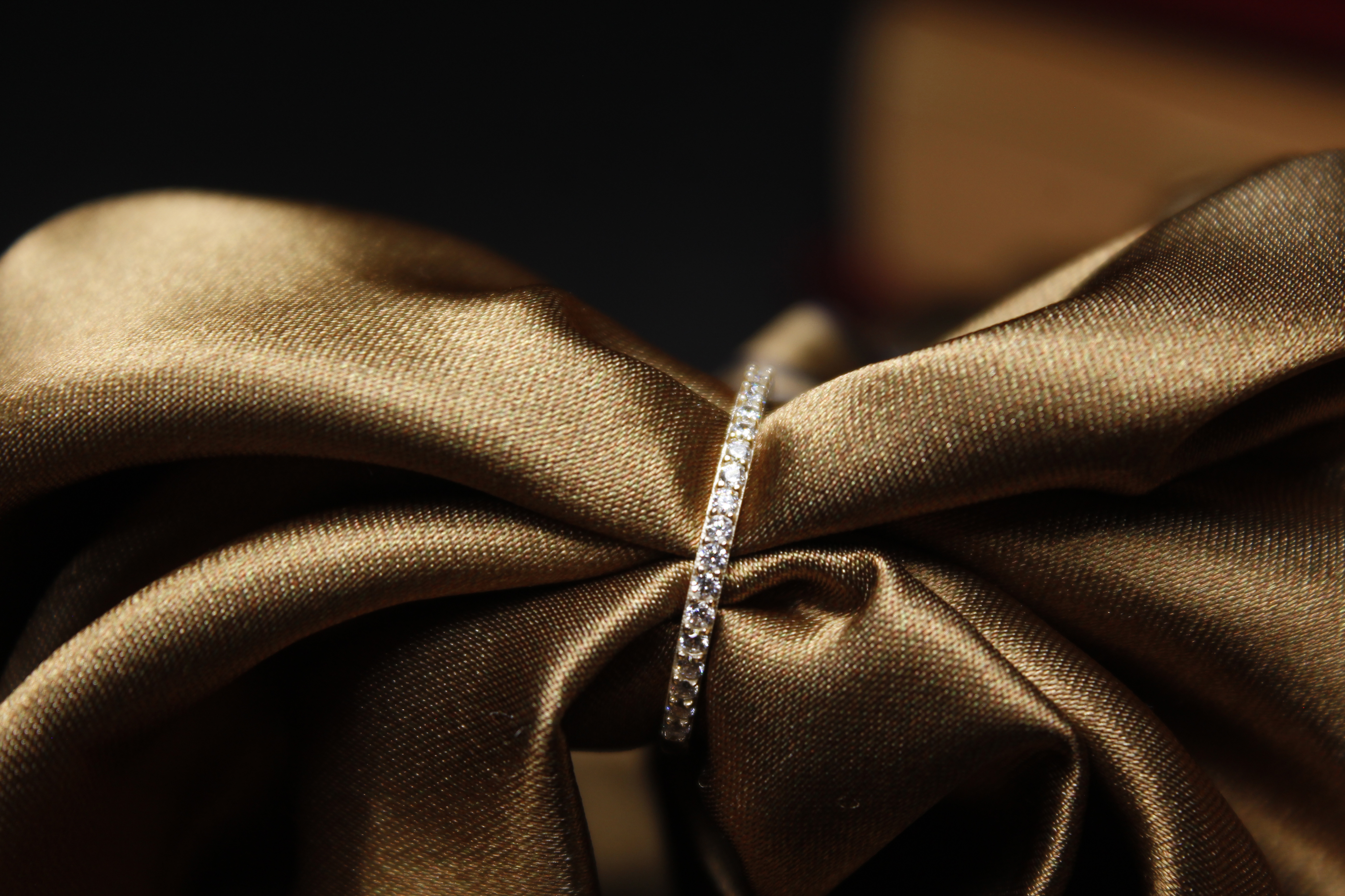 Anillo churumbela oro 10k piedra zirconia 