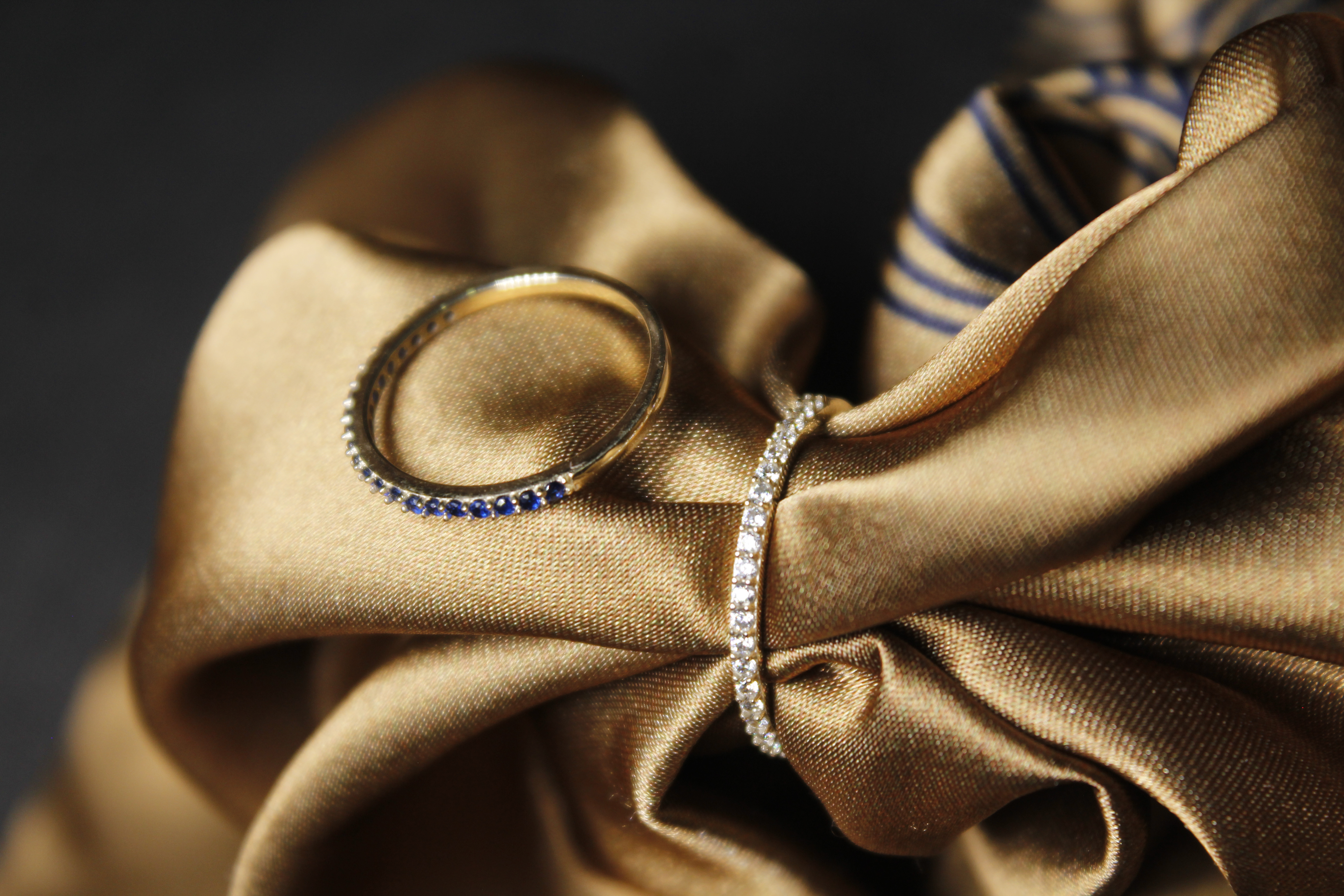 Anillo churumbela oro 10k piedra zirconia 