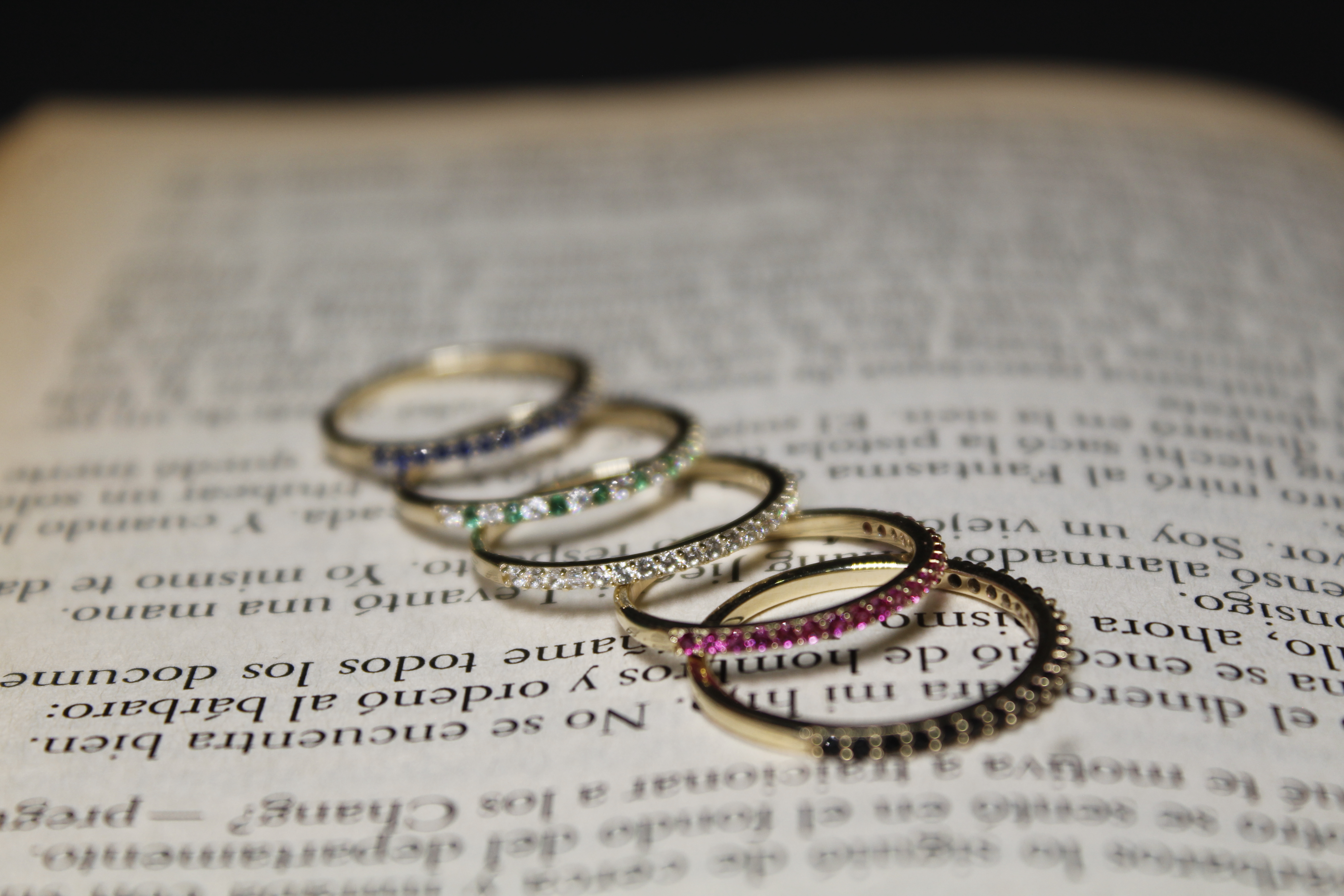 Anillo churumbela oro 10k piedra zirconia 