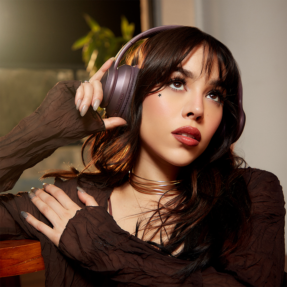 Audífonos Inaámbricos Stf Soar  On Ear Anc Color Vino