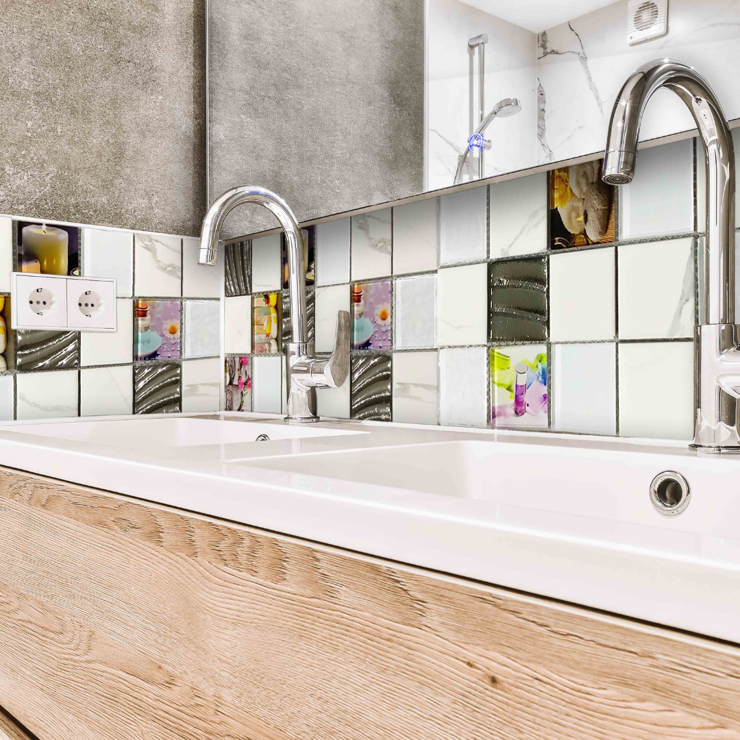 Malla o Mosaico Decorativo de Vidrio REL, medida 30x30 Cms (base por altura) Diseño en tono blanco marmoleado con imágenes alusivas a un spa y naturaleza, con detalles en relieve. Caja con 5 piezas.