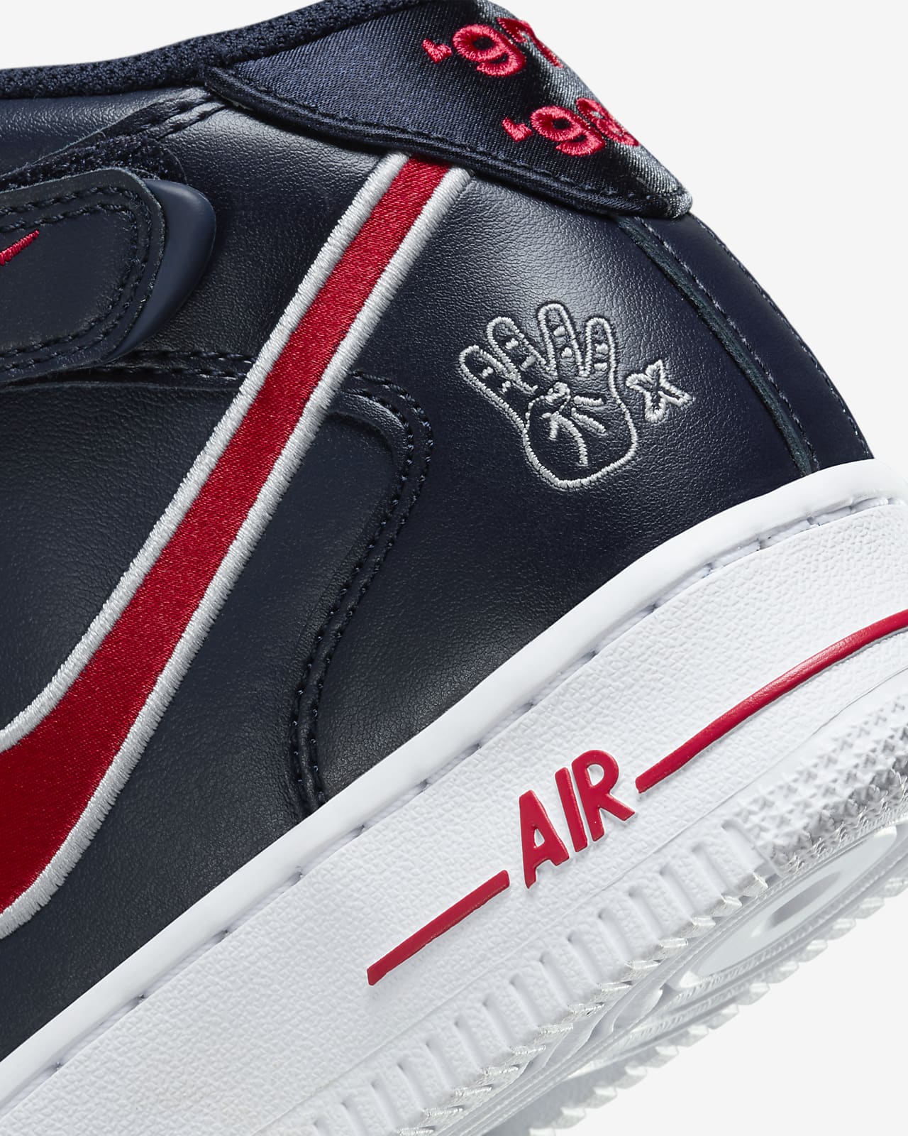 Tenis Nike Air Force 1 07 Mid Mujer FJ0728400