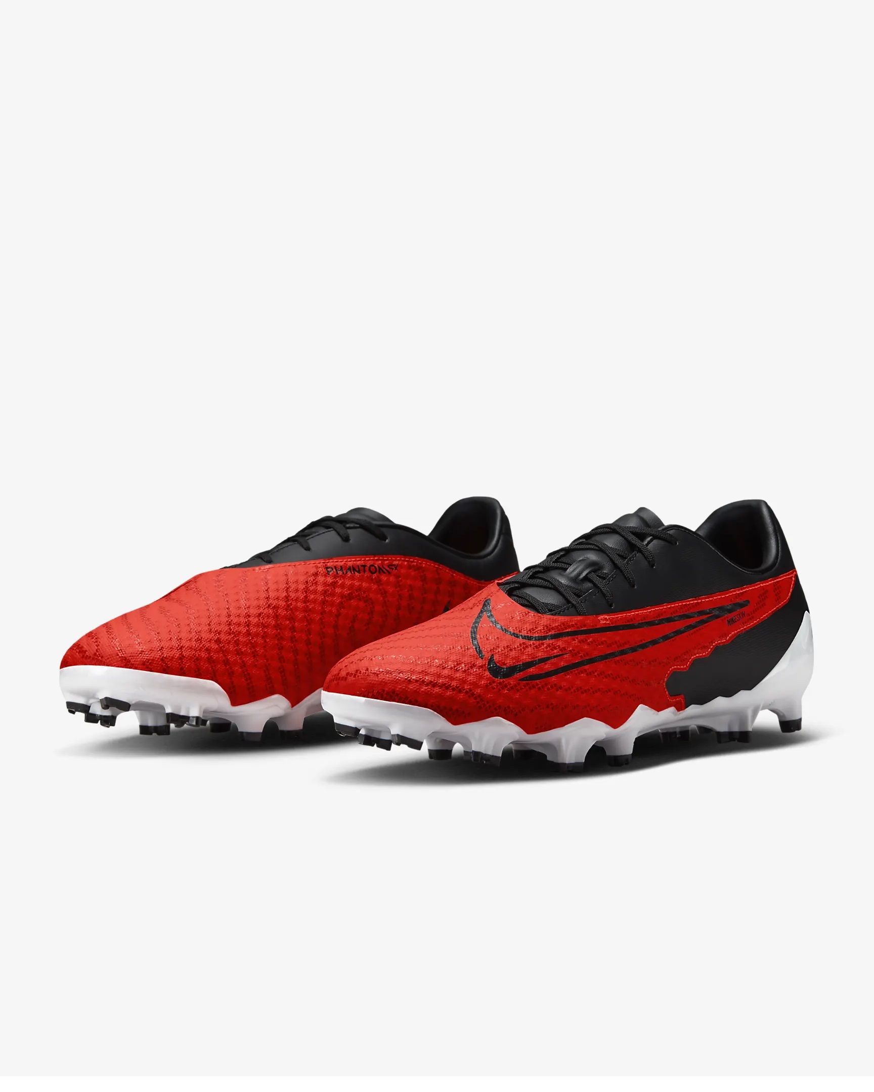 Zapatos Nike Futbol Phantom GX Academy Hombre.
