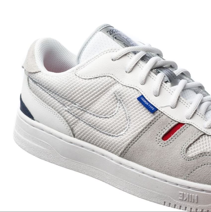 Tenis Nike Squash-Type Gamuza Platinum Tint Hombre.