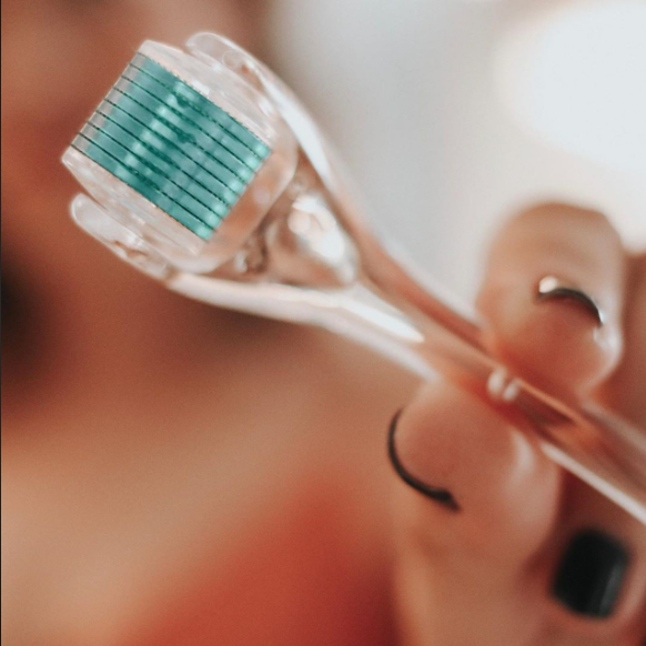 Foligain Derma Roller para Cuero Cabelludo 540 Agujas de Titanio para alopecia.