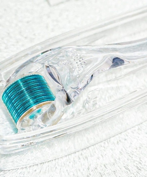 Foligain Derma Roller para Cuero Cabelludo 540 Agujas de Titanio para alopecia.