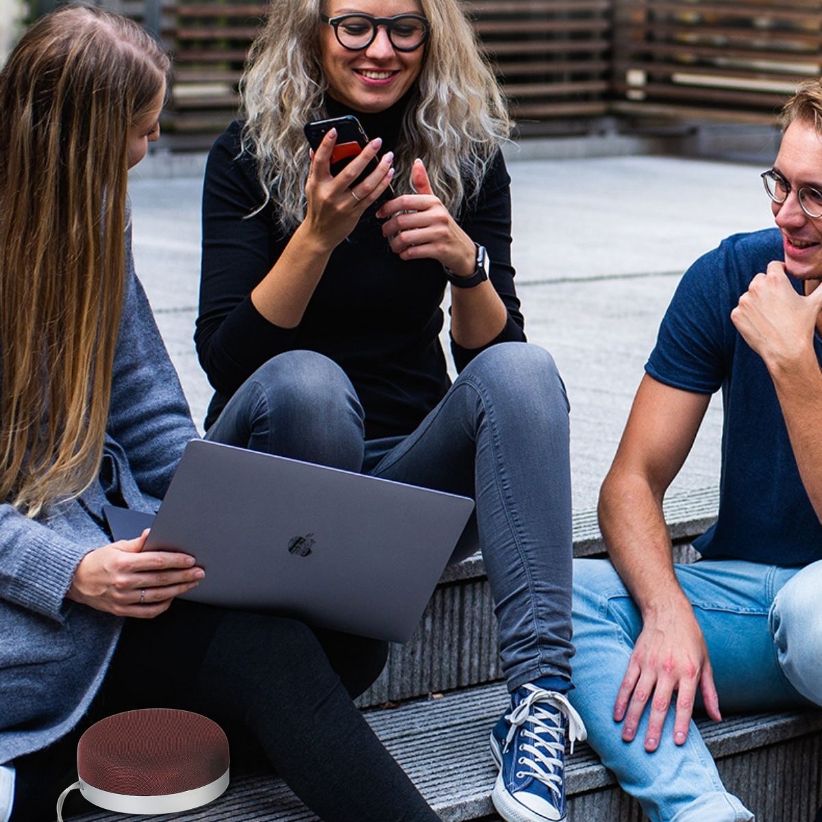 Bocina Altavoz Portátil Bluetooth Subwoofer D60 HiFi Sonido Envolvente 360 1200mAh COLOR VINOTINTO.