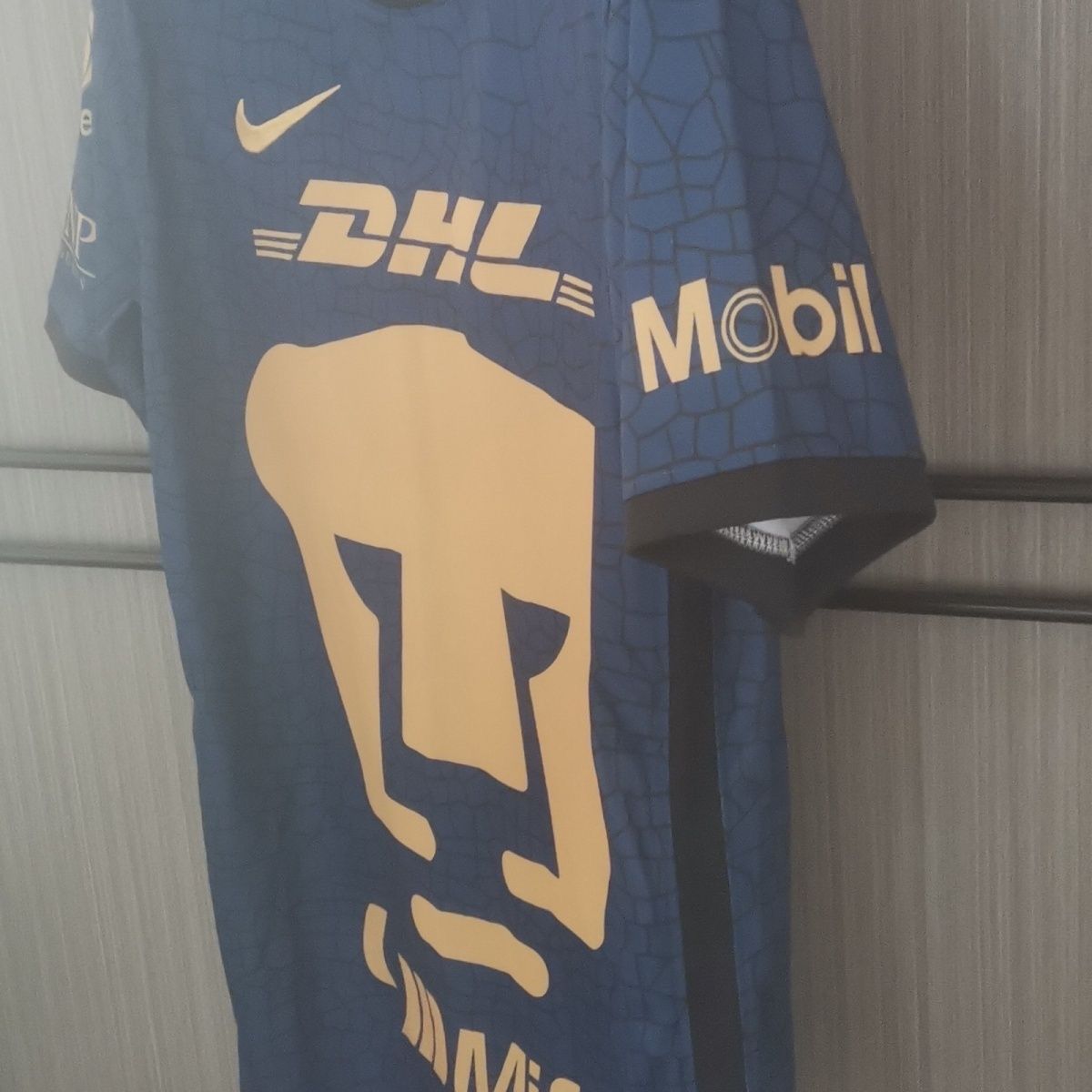 Nuevo Jersey Pumas UNAM 2024 2025 Edicion Especial Azul y Oro Talla L