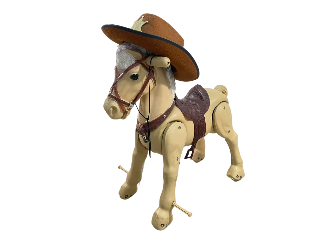 Caballo Montable Bronco Para Niños Con Accion De Avance Color Cafe 