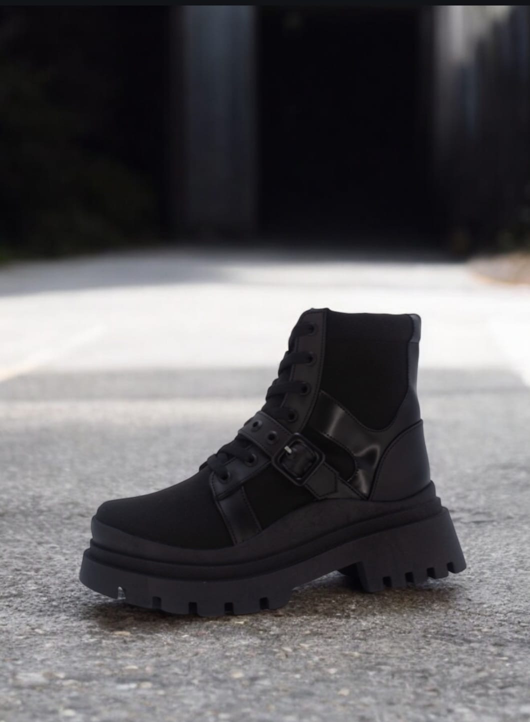 Bota de mujer, Bota de moda, Bota casual, Bots comoda, Botas negras