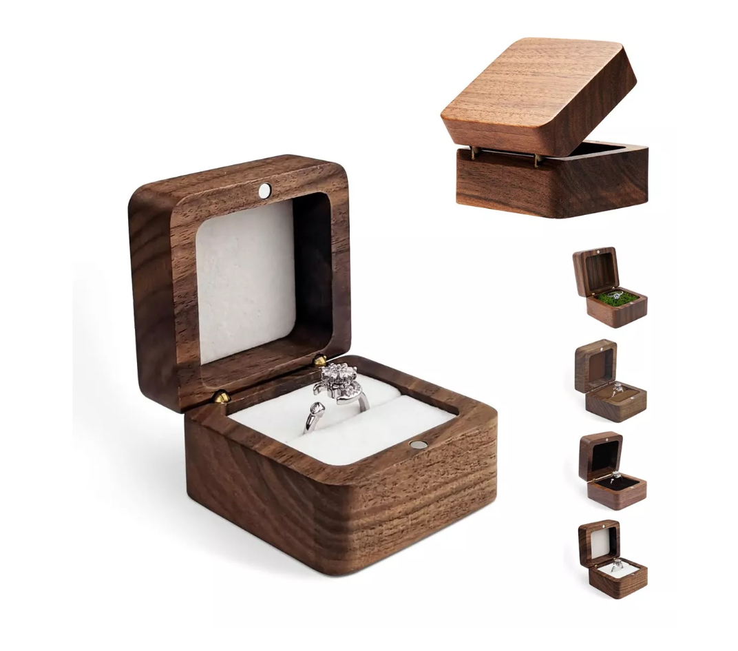 Caja De Madera Nogal Para Un Anillos De Boda O Compromiso